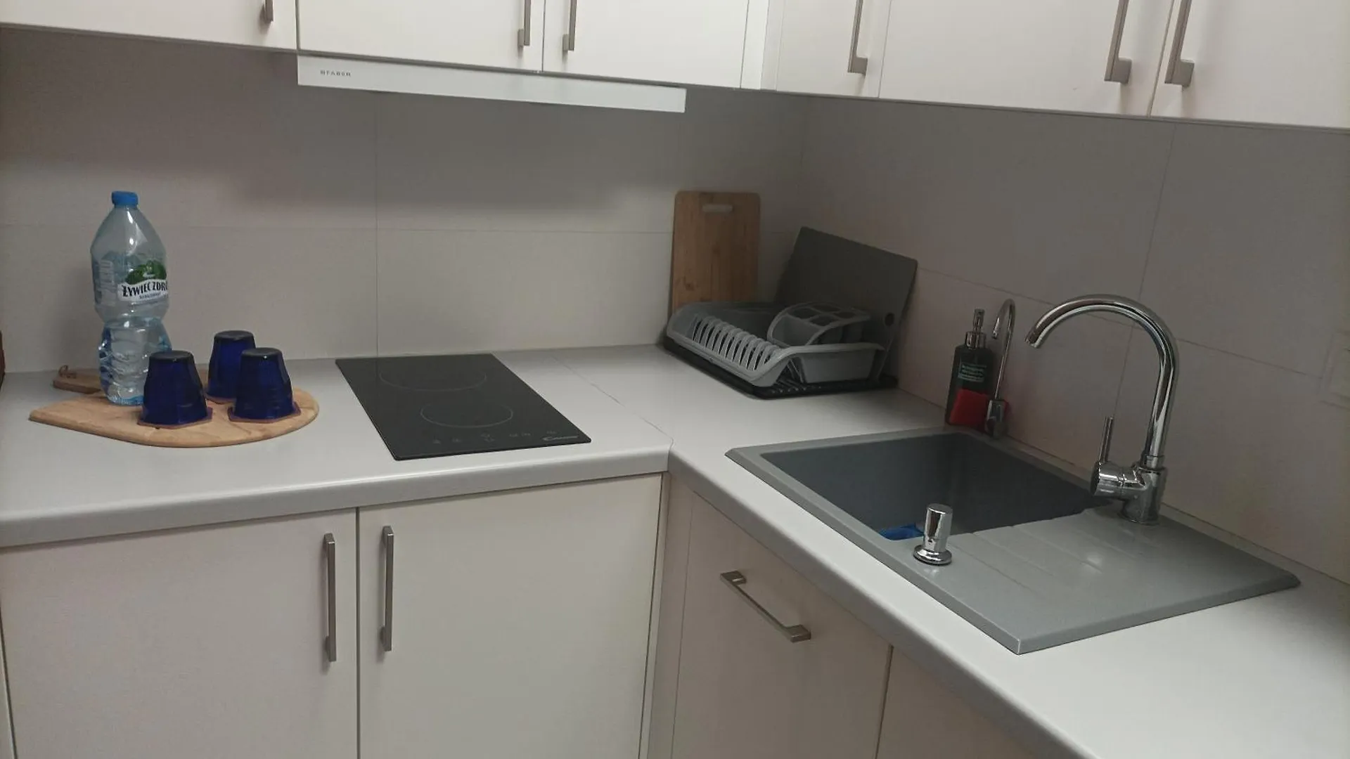 Solidarnosci155Guestrooms Warszawa